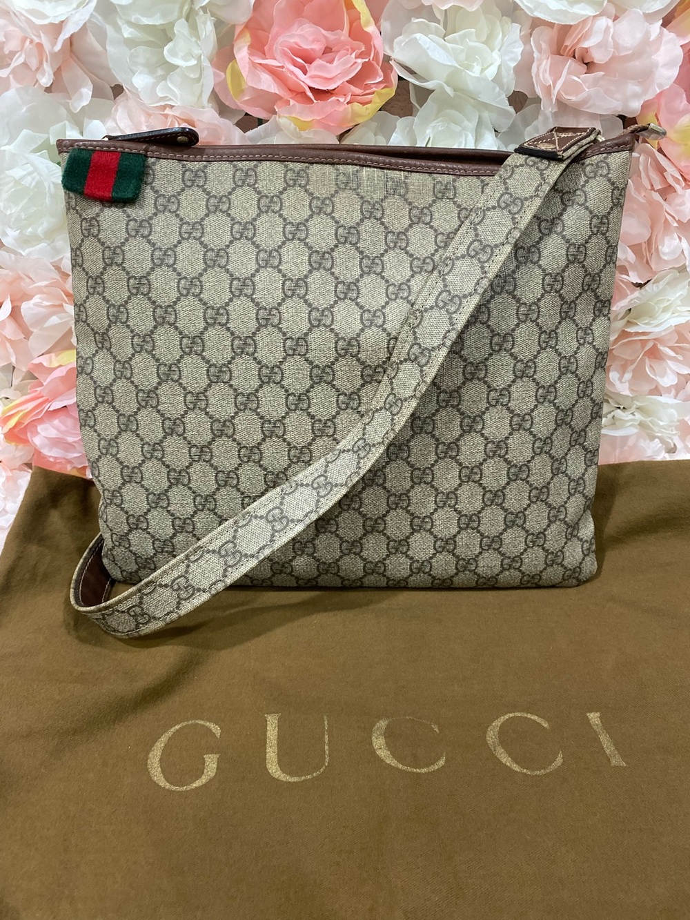Gucci GG Supreme Web Loop Flat Messenger Bag